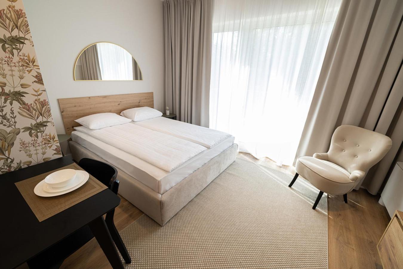 B85 Suites Варшава Екстер'єр фото