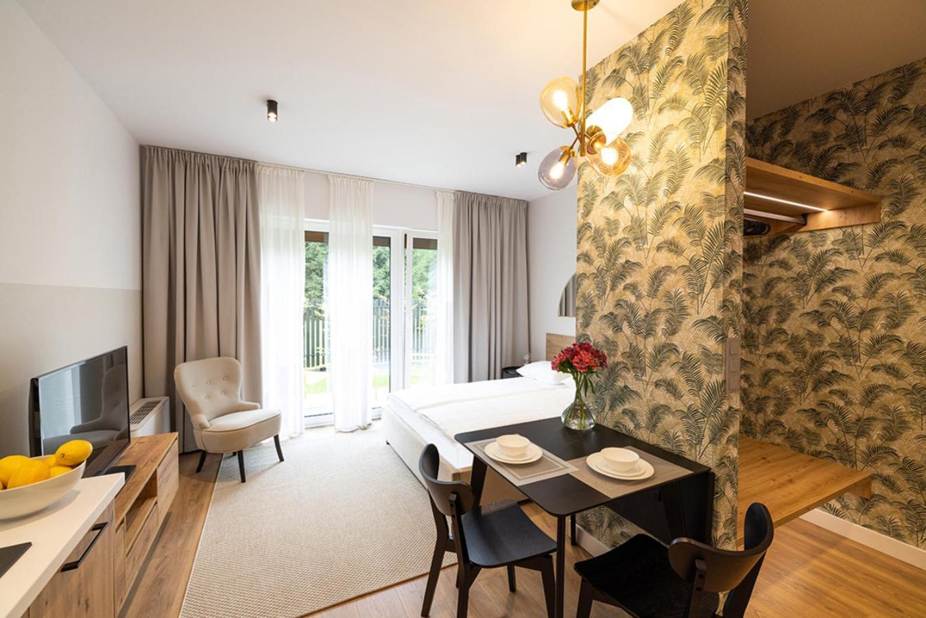 B85 Suites Варшава Екстер'єр фото