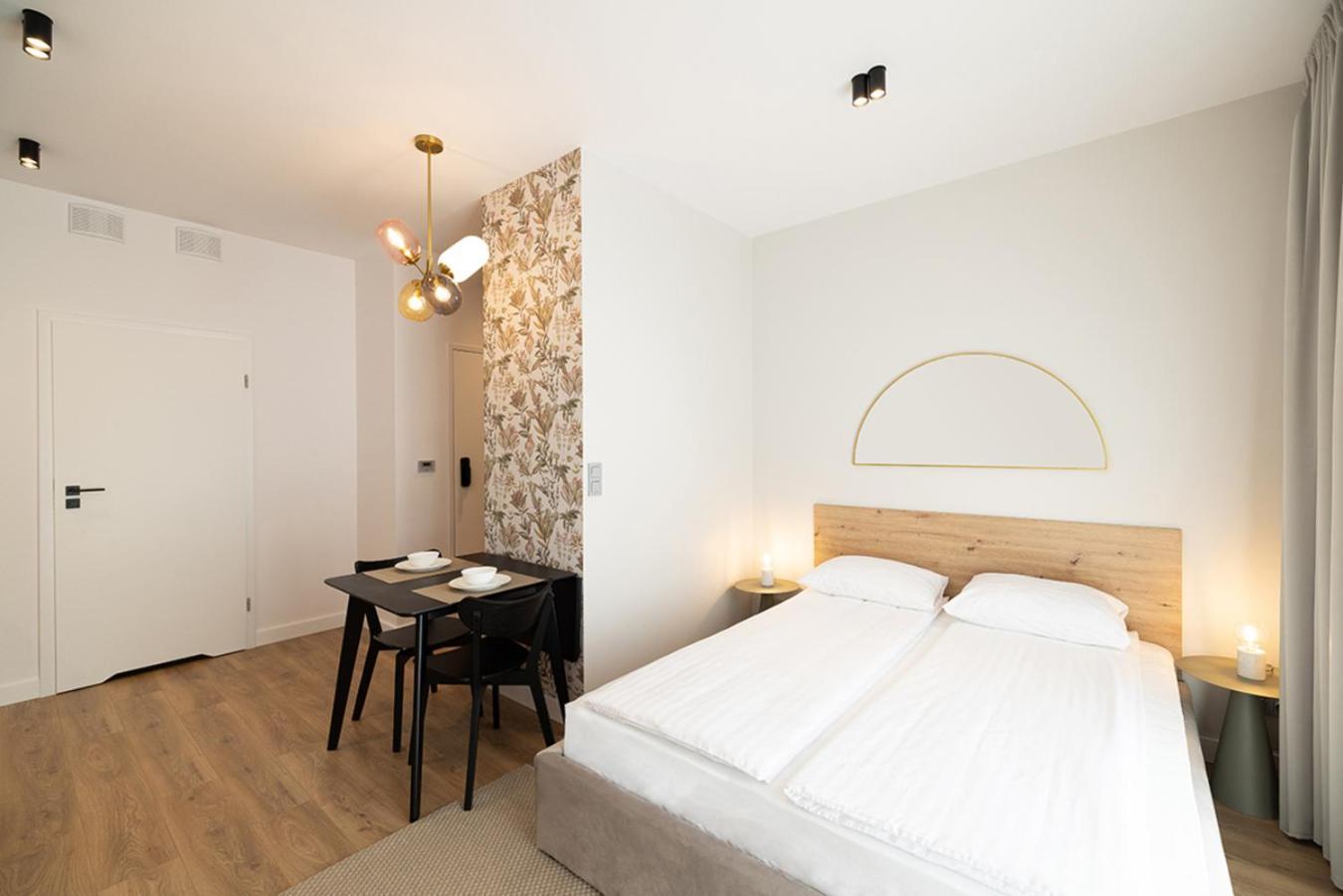 B85 Suites Варшава Екстер'єр фото