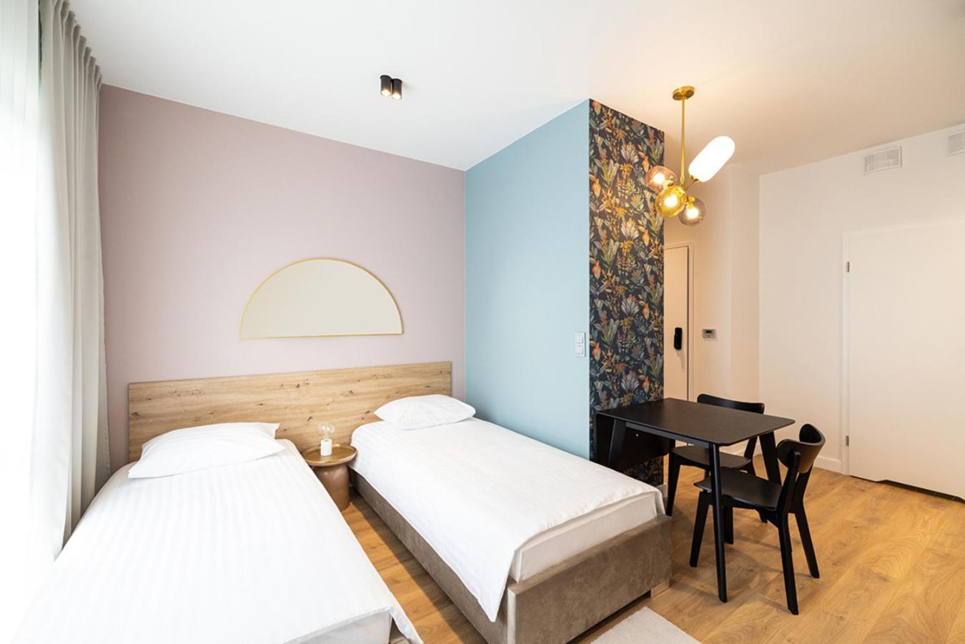 B85 Suites Варшава Екстер'єр фото